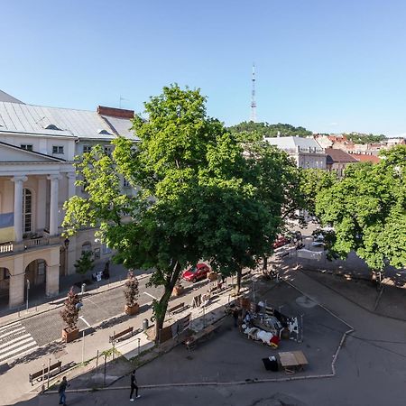 Квартира Віп В Центрі На Вулиці Проспект Свободи 22 Біля Оперного Театру Біля Вернісажу Львів Екстер'єр фото